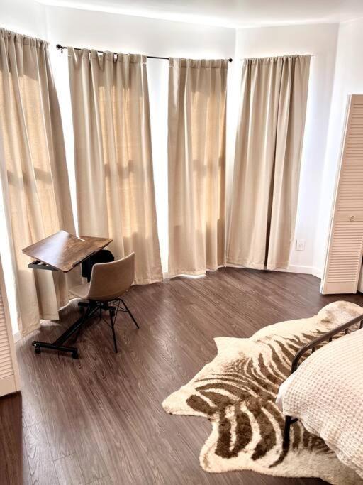 Immaculate 1 Bedroom 1 Bth Pullout Couch Art Deco Inspired 费城 外观 照片